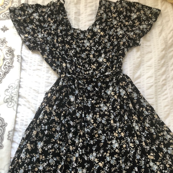 Floral jumpsuit - Picture 1 of 3